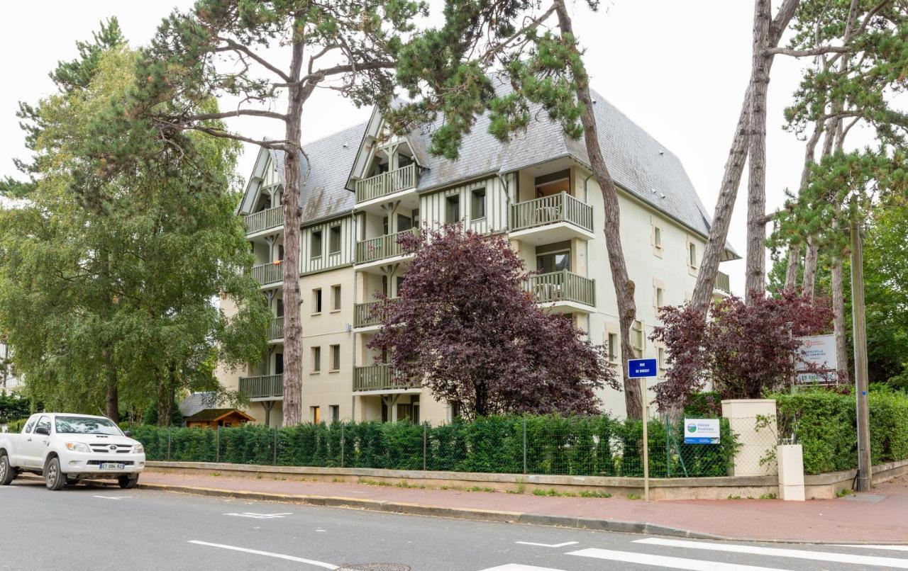 Residence Pierre&Vacances Les Embruns Deauville Exterior foto